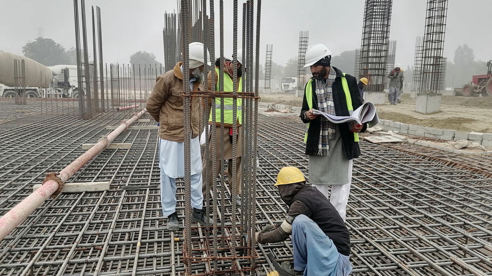 Nhiệm vụ và quyền hạn trên công trường
