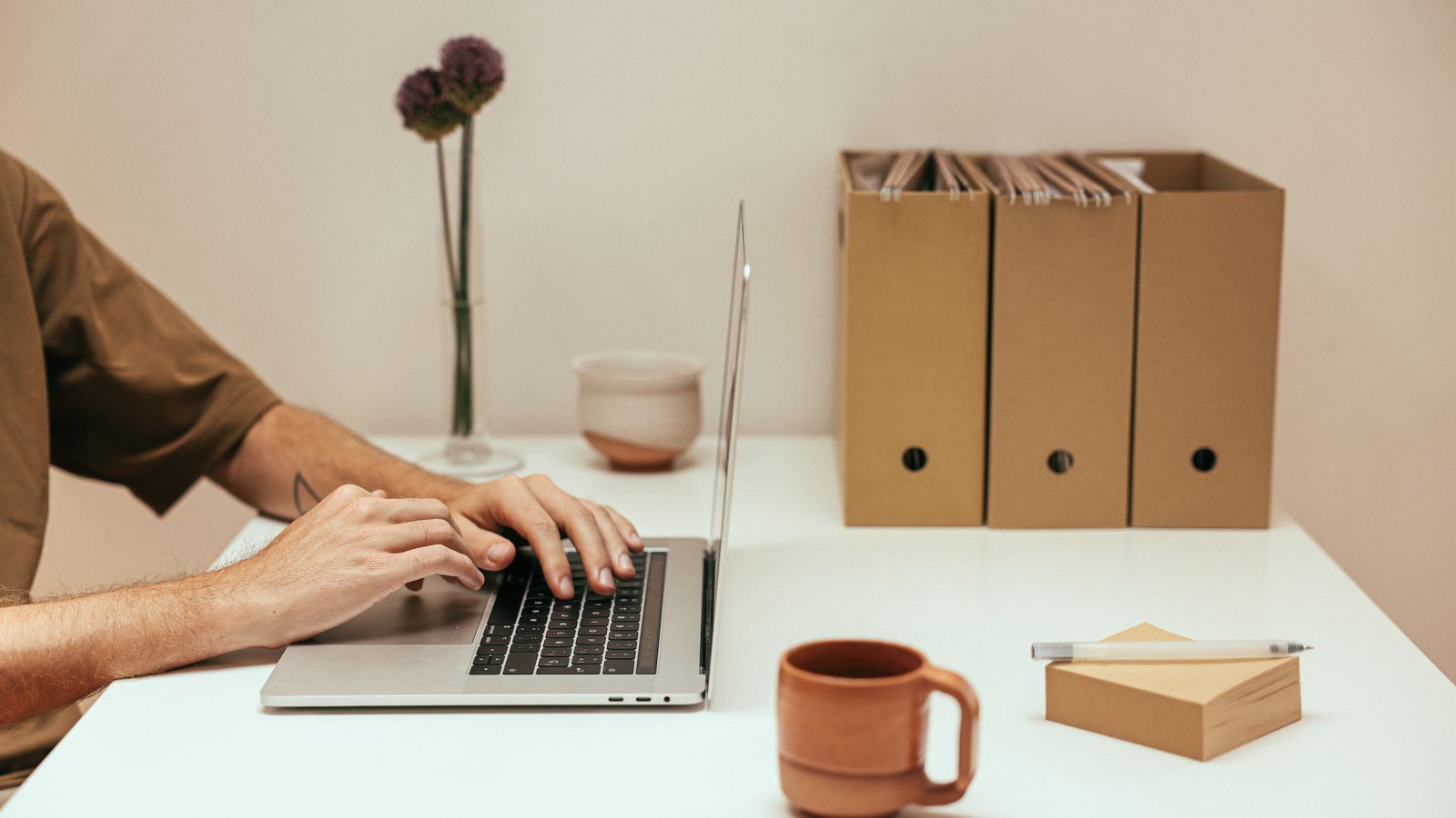 Đấu thầu qua mạng là gì? Toàn cảnh quy trình